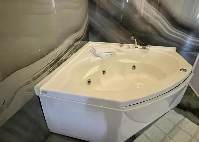 Terminal ホテル ティラナ