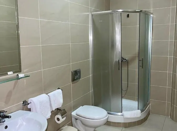 ホテル Terminal 3*