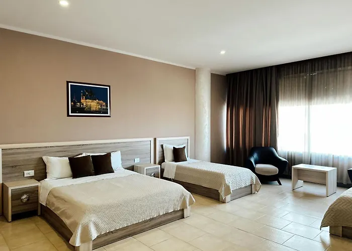 Terminal ティラナ