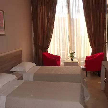 Hotel Terminal 3*